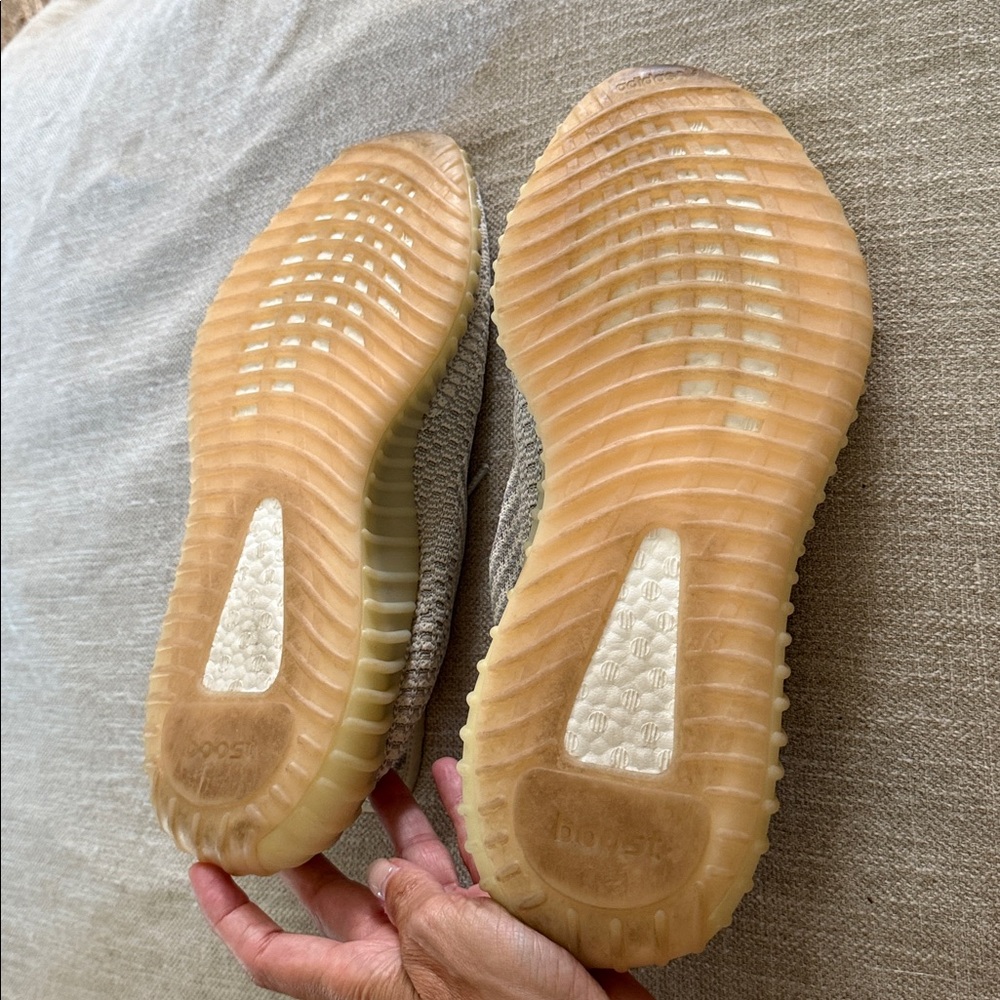 Adidas x Yeezy Boost 350 V2 in Lundmark Nylon - Picture 9 of 13